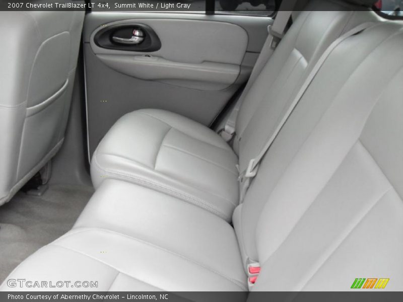 Summit White / Light Gray 2007 Chevrolet TrailBlazer LT 4x4