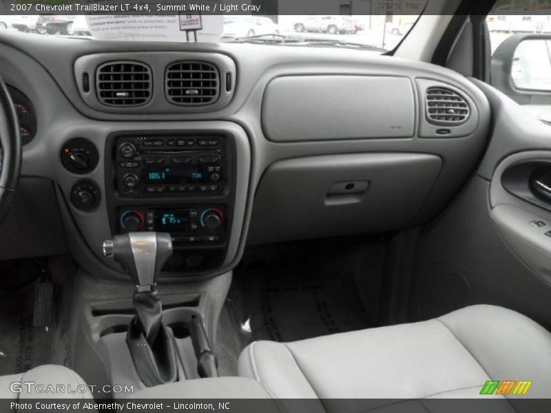 Summit White / Light Gray 2007 Chevrolet TrailBlazer LT 4x4