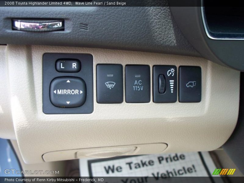 Wave Line Pearl / Sand Beige 2008 Toyota Highlander Limited 4WD