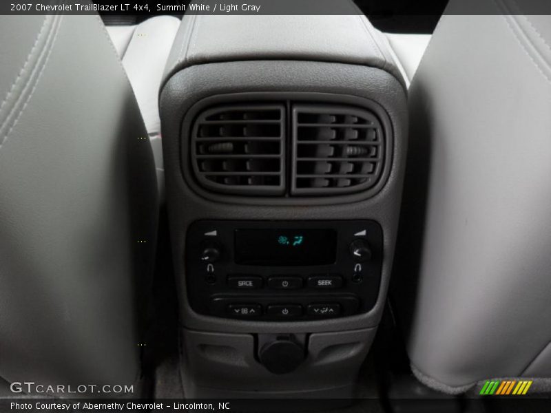 Summit White / Light Gray 2007 Chevrolet TrailBlazer LT 4x4