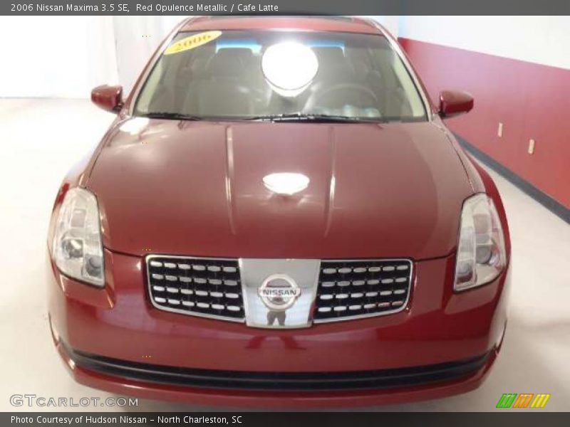Red Opulence Metallic / Cafe Latte 2006 Nissan Maxima 3.5 SE