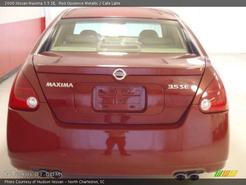 Red Opulence Metallic / Cafe Latte 2006 Nissan Maxima 3.5 SE
