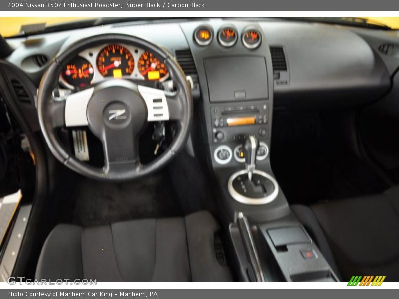 Super Black / Carbon Black 2004 Nissan 350Z Enthusiast Roadster