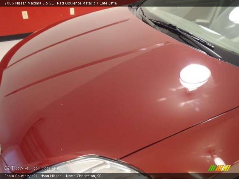 Red Opulence Metallic / Cafe Latte 2006 Nissan Maxima 3.5 SE