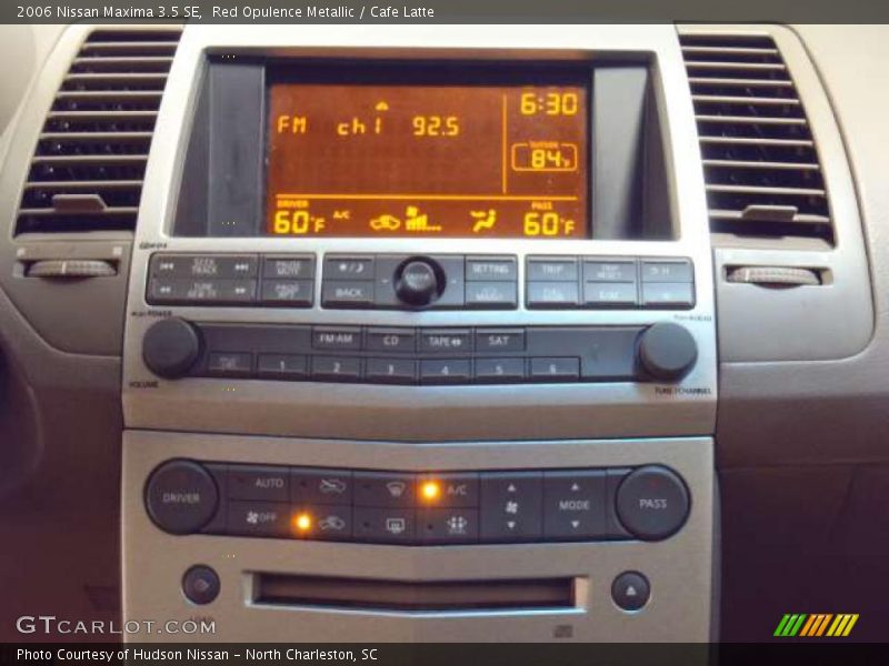 Red Opulence Metallic / Cafe Latte 2006 Nissan Maxima 3.5 SE