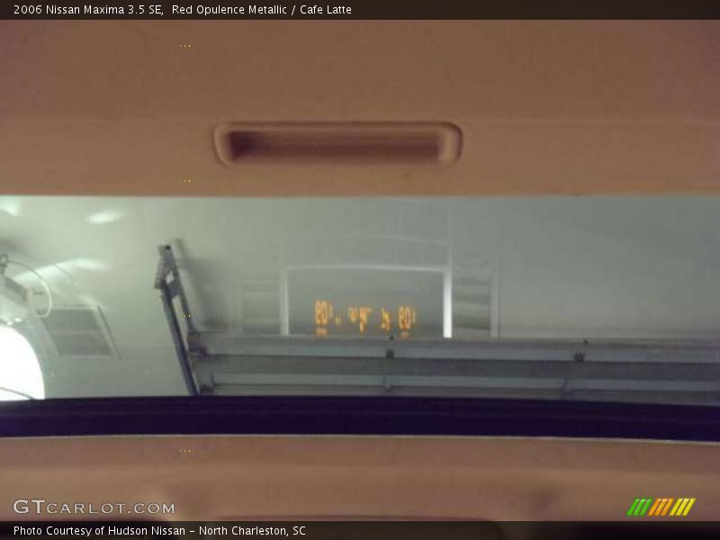 Red Opulence Metallic / Cafe Latte 2006 Nissan Maxima 3.5 SE