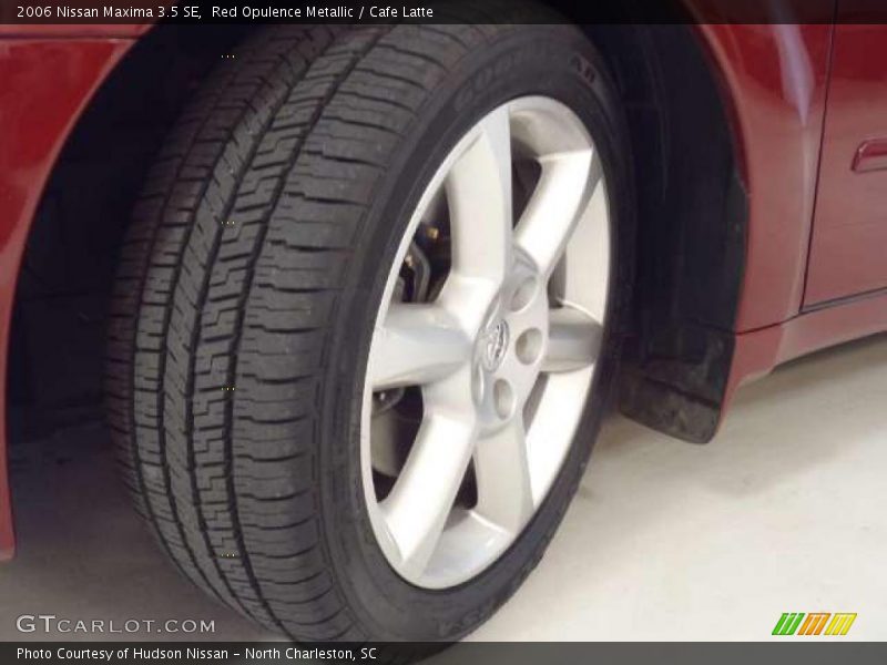 Red Opulence Metallic / Cafe Latte 2006 Nissan Maxima 3.5 SE
