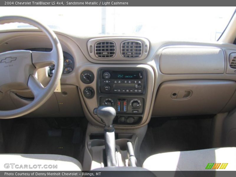 Sandstone Metallic / Light Cashmere 2004 Chevrolet TrailBlazer LS 4x4
