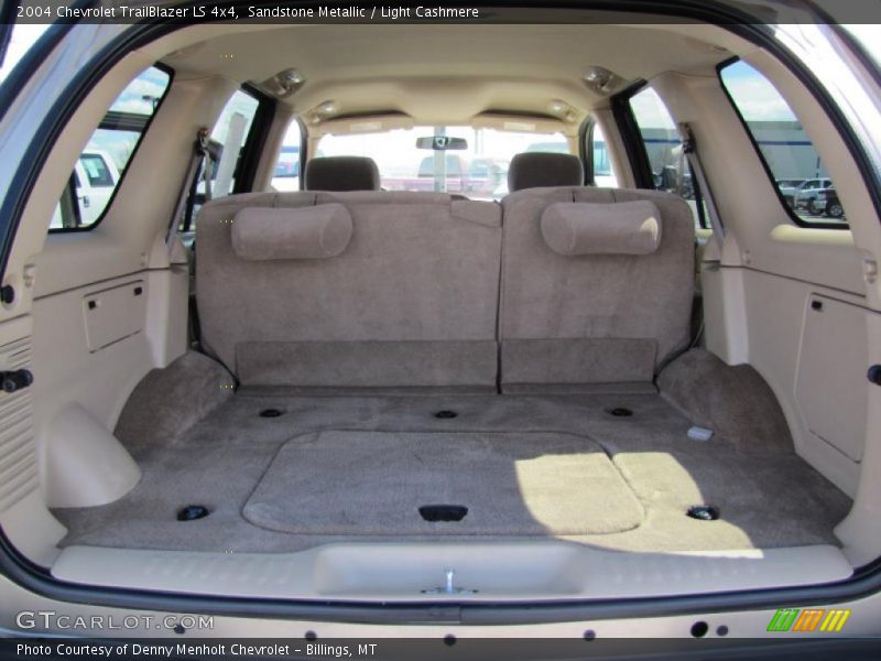 Sandstone Metallic / Light Cashmere 2004 Chevrolet TrailBlazer LS 4x4