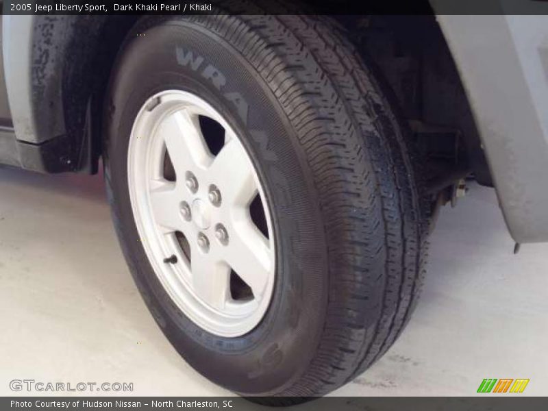 Dark Khaki Pearl / Khaki 2005 Jeep Liberty Sport