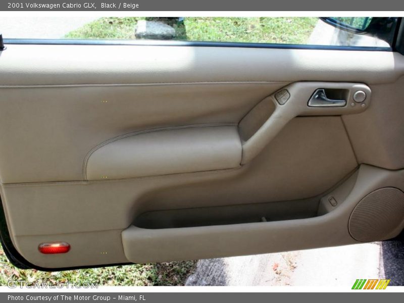 Door Panel of 2001 Cabrio GLX