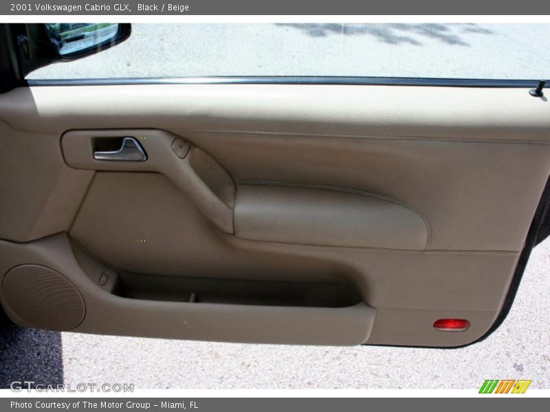 Door Panel of 2001 Cabrio GLX