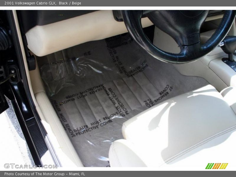 Black / Beige 2001 Volkswagen Cabrio GLX