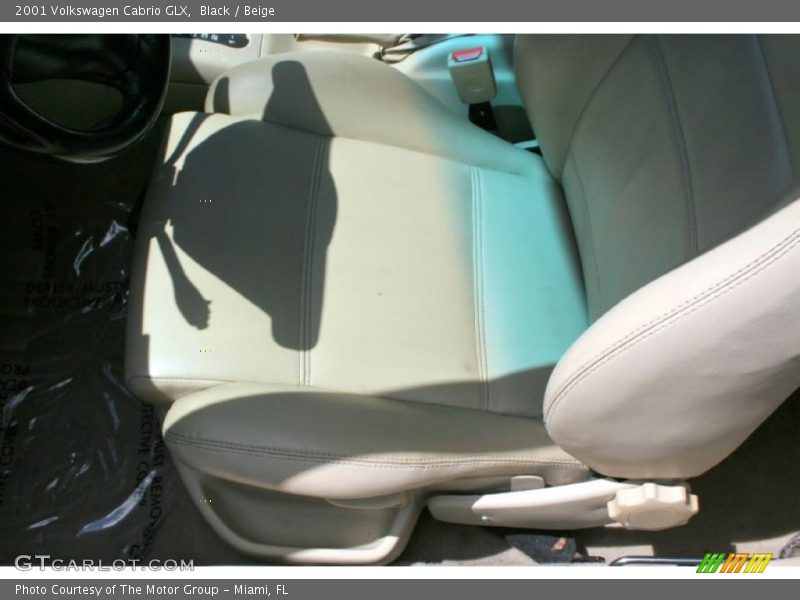 Black / Beige 2001 Volkswagen Cabrio GLX