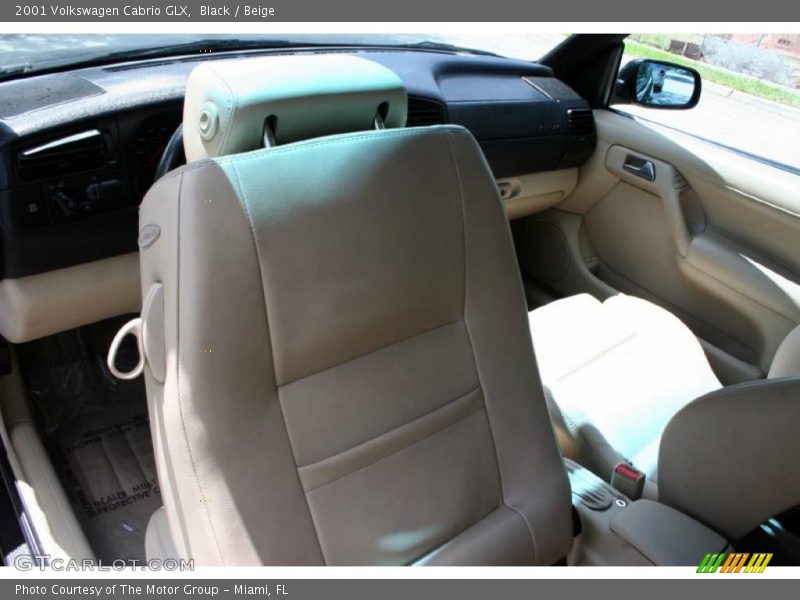 Black / Beige 2001 Volkswagen Cabrio GLX