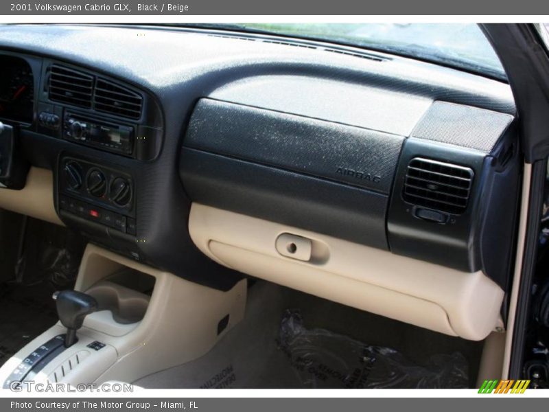 Black / Beige 2001 Volkswagen Cabrio GLX