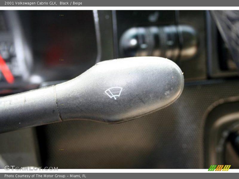 Black / Beige 2001 Volkswagen Cabrio GLX