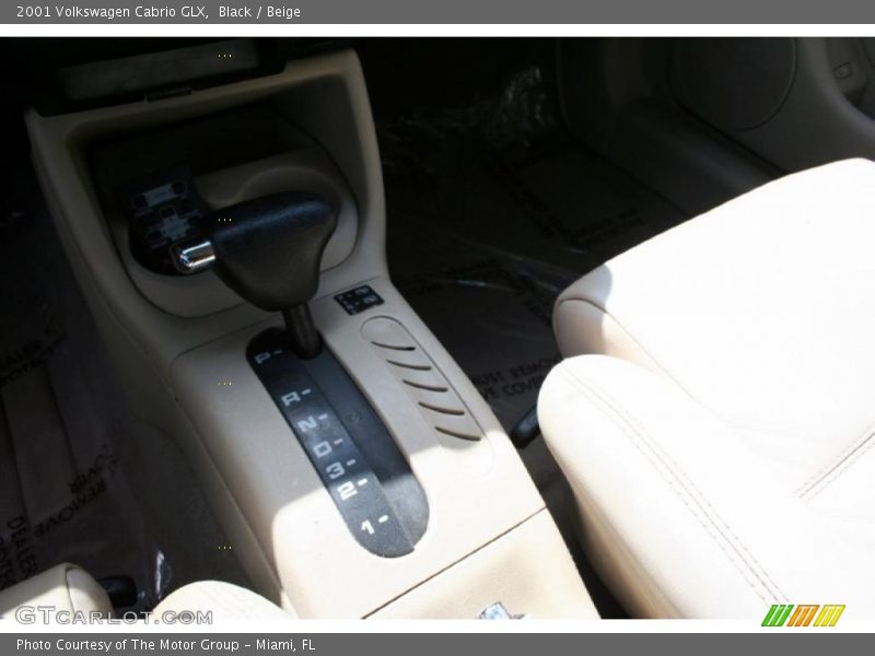Black / Beige 2001 Volkswagen Cabrio GLX