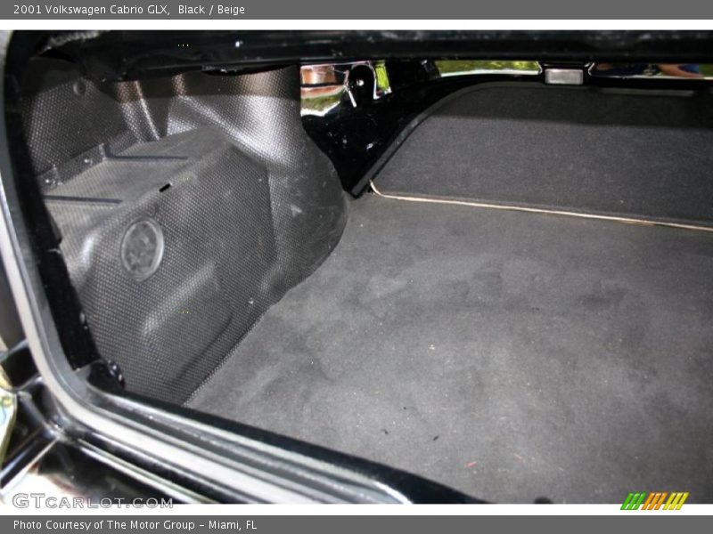 Black / Beige 2001 Volkswagen Cabrio GLX
