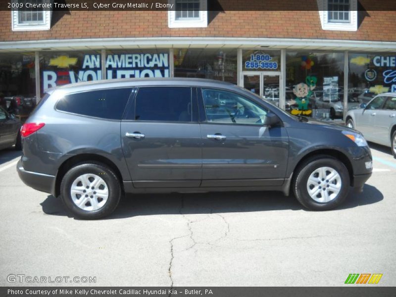 Cyber Gray Metallic / Ebony 2009 Chevrolet Traverse LS