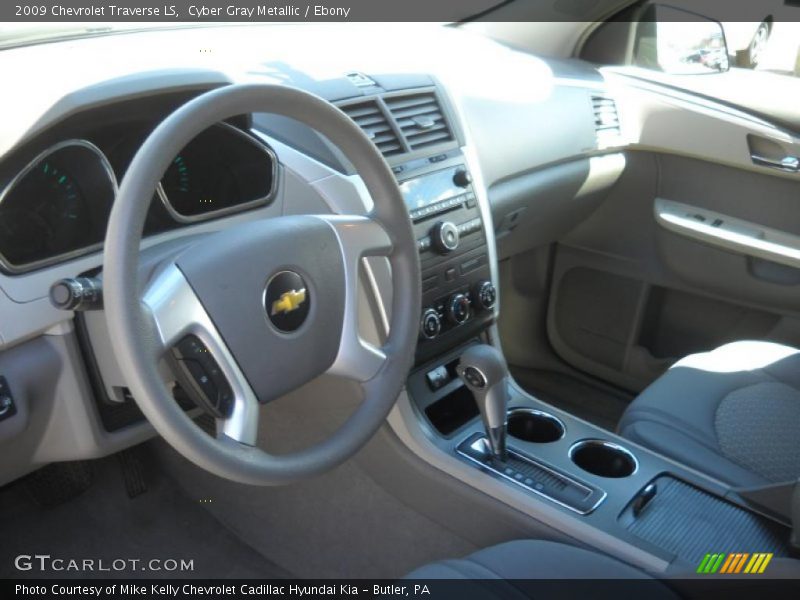 Cyber Gray Metallic / Ebony 2009 Chevrolet Traverse LS