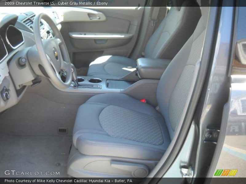 Cyber Gray Metallic / Ebony 2009 Chevrolet Traverse LS