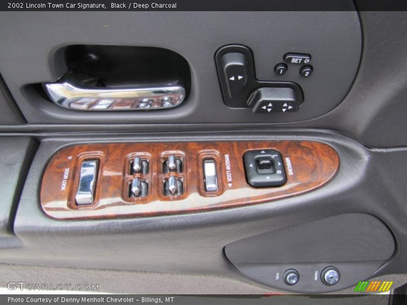 Controls of 2002 Town Car Signature