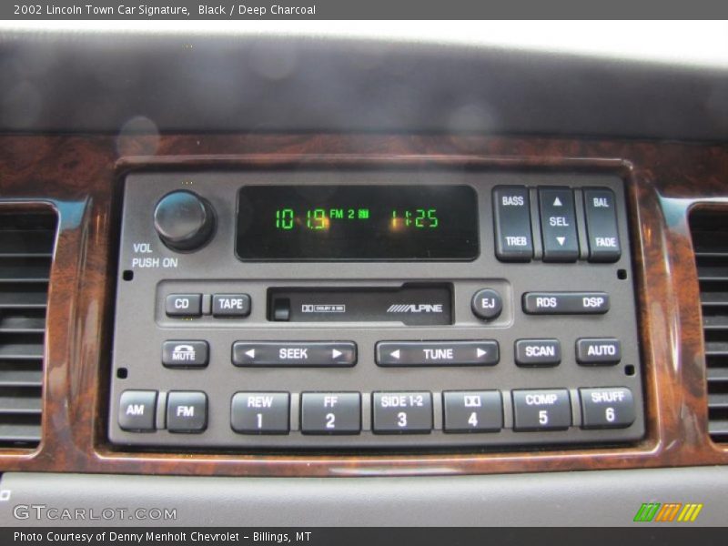 Controls of 2002 Town Car Signature