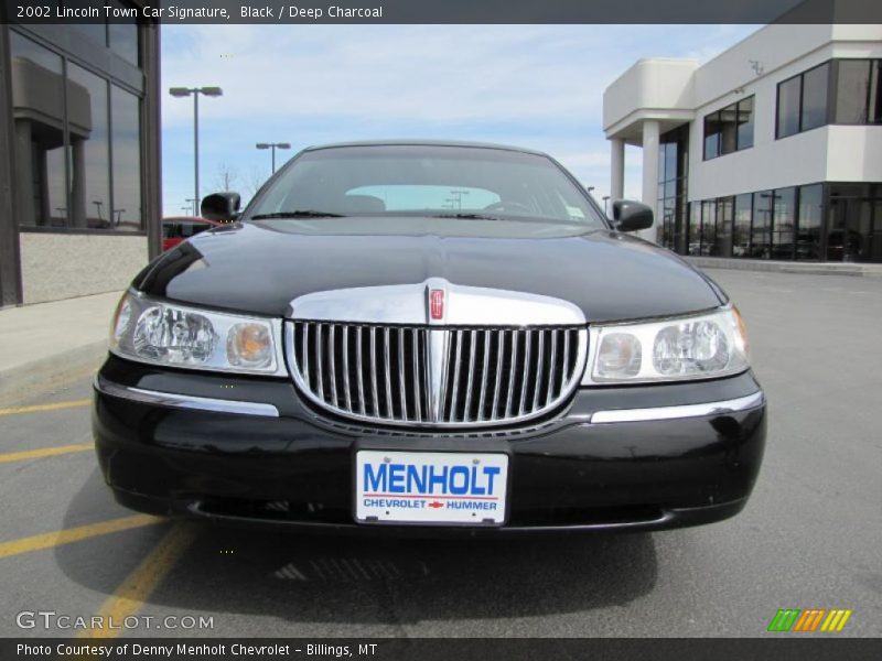 Black / Deep Charcoal 2002 Lincoln Town Car Signature