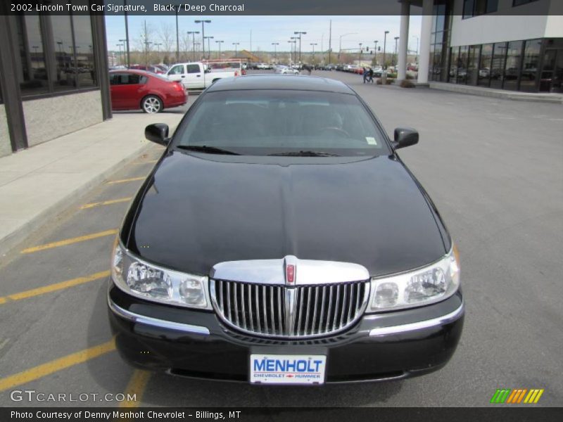 Black / Deep Charcoal 2002 Lincoln Town Car Signature