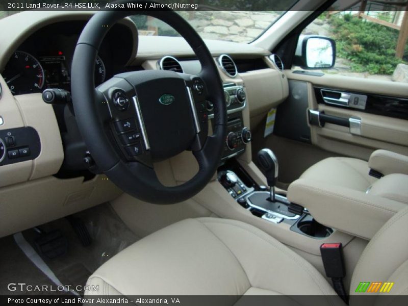 Alaska White / Almond/Nutmeg 2011 Land Rover LR4 HSE LUX