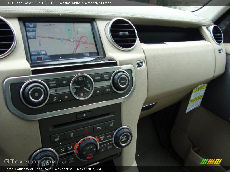 Alaska White / Almond/Nutmeg 2011 Land Rover LR4 HSE LUX