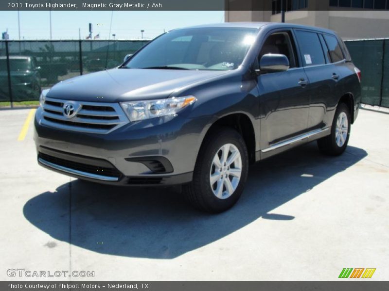 Magnetic Gray Metallic / Ash 2011 Toyota Highlander