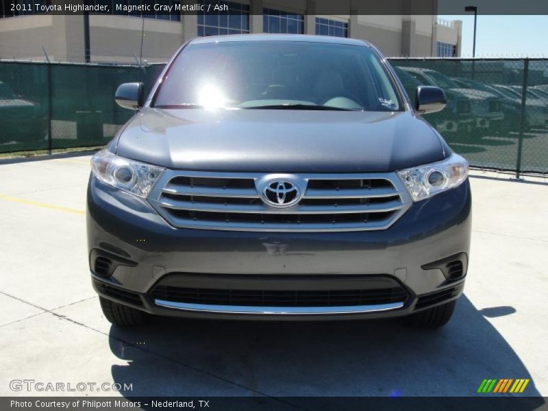Magnetic Gray Metallic / Ash 2011 Toyota Highlander