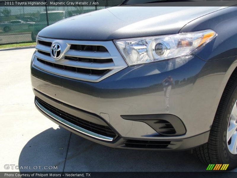 Magnetic Gray Metallic / Ash 2011 Toyota Highlander