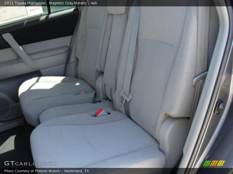 Magnetic Gray Metallic / Ash 2011 Toyota Highlander