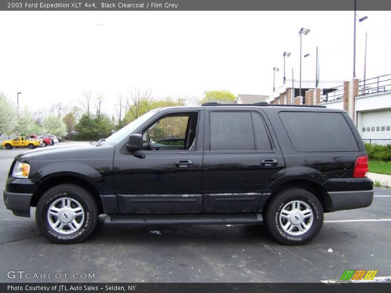 Black Clearcoat / Flint Grey 2003 Ford Expedition XLT 4x4