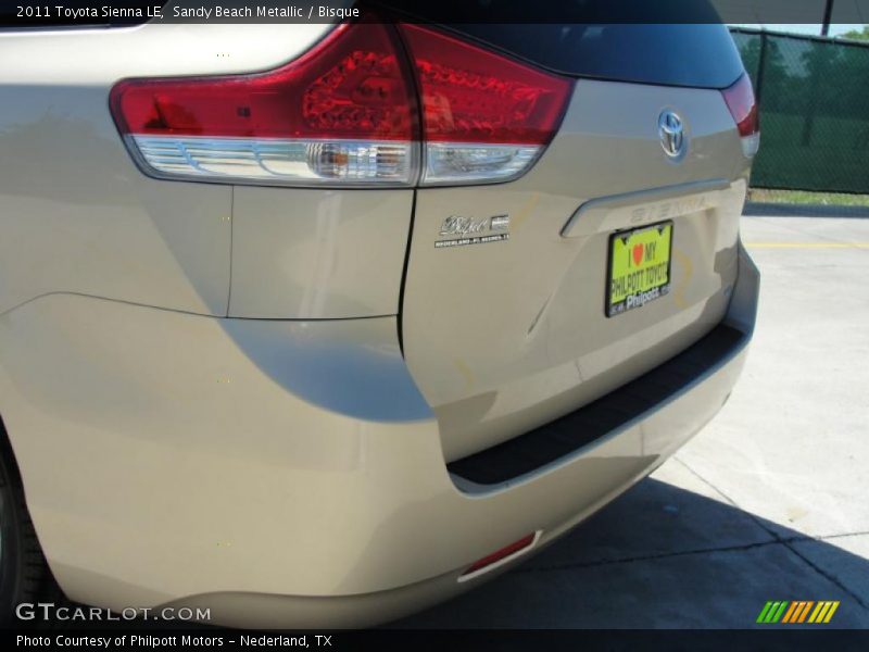 Sandy Beach Metallic / Bisque 2011 Toyota Sienna LE