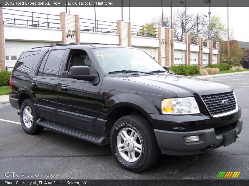 Black Clearcoat / Flint Grey 2003 Ford Expedition XLT 4x4