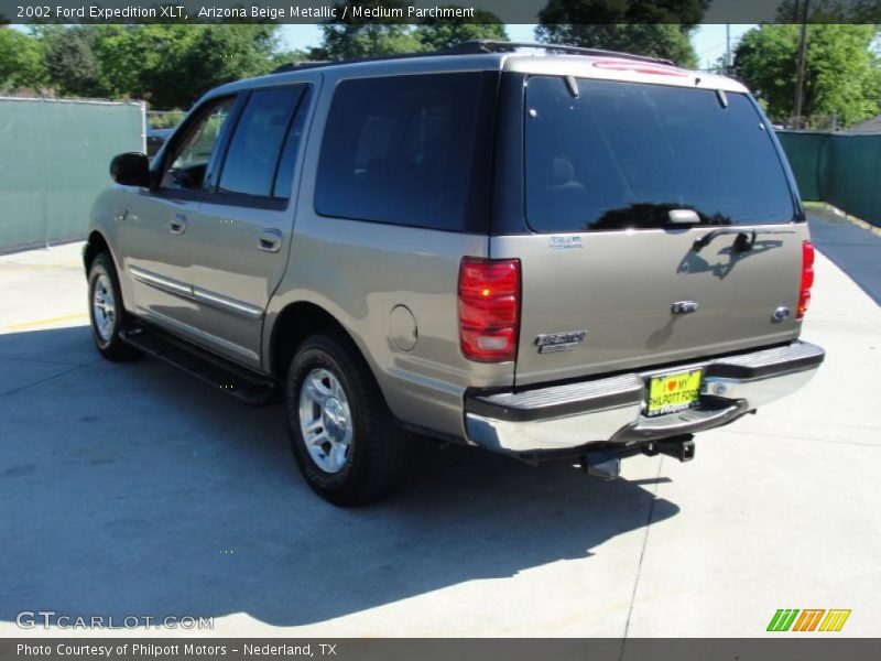 Arizona Beige Metallic / Medium Parchment 2002 Ford Expedition XLT