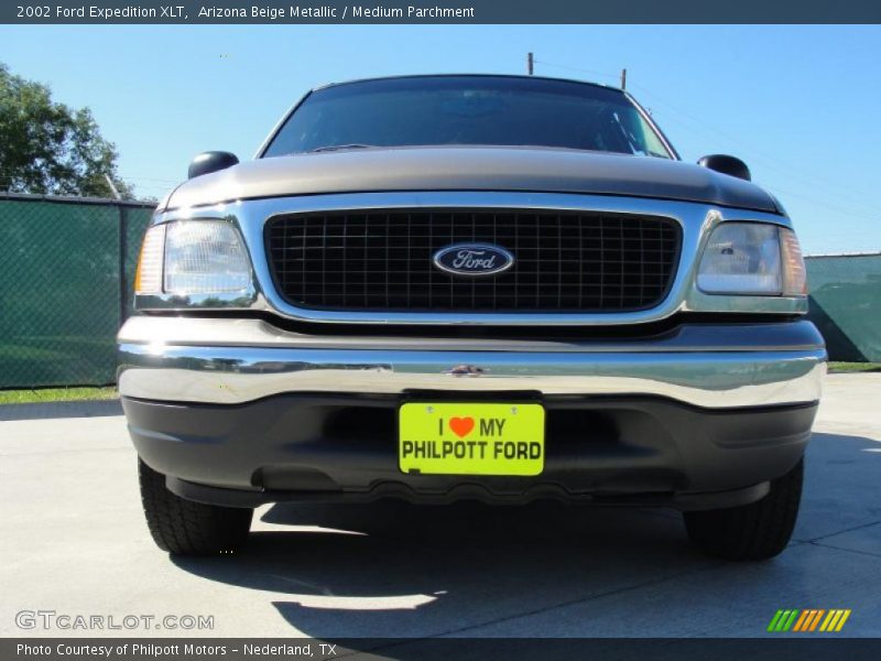 Arizona Beige Metallic / Medium Parchment 2002 Ford Expedition XLT