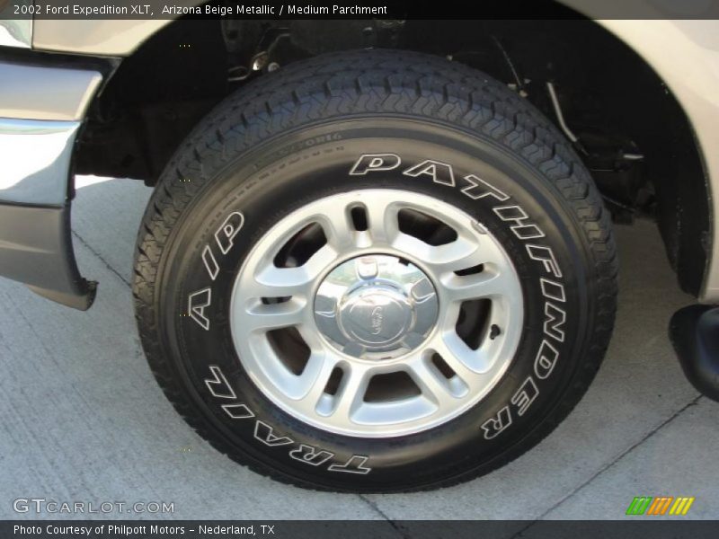 Arizona Beige Metallic / Medium Parchment 2002 Ford Expedition XLT
