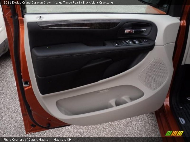 Mango Tango Pearl / Black/Light Graystone 2011 Dodge Grand Caravan Crew