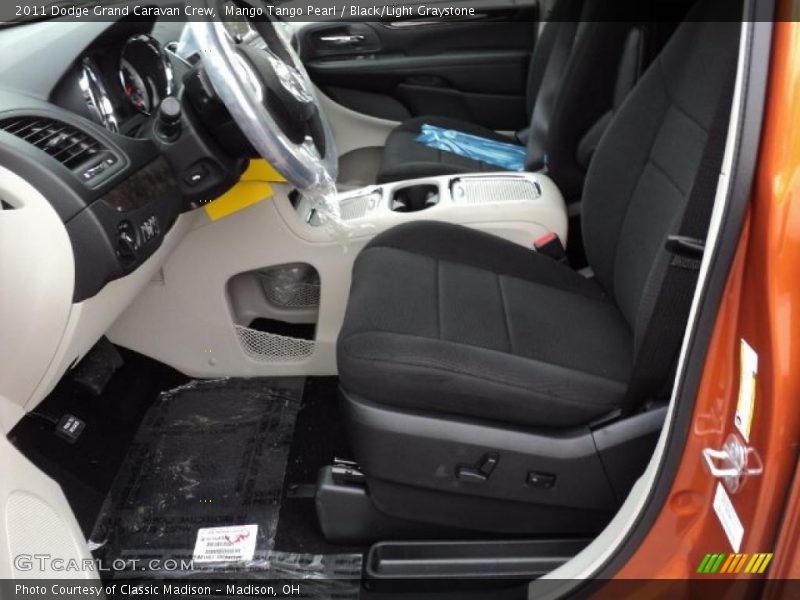 Mango Tango Pearl / Black/Light Graystone 2011 Dodge Grand Caravan Crew