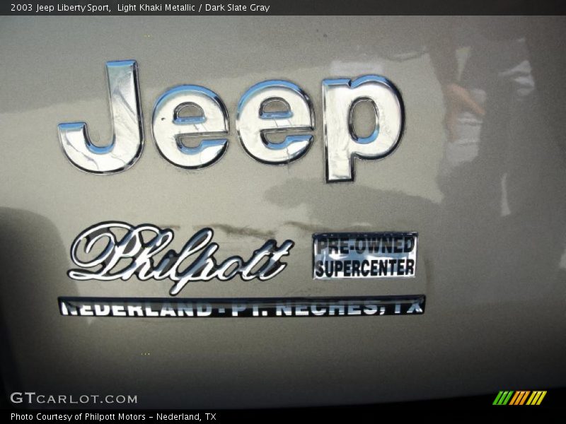 Light Khaki Metallic / Dark Slate Gray 2003 Jeep Liberty Sport