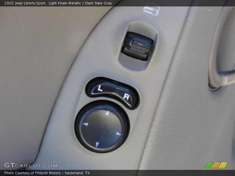Light Khaki Metallic / Dark Slate Gray 2003 Jeep Liberty Sport