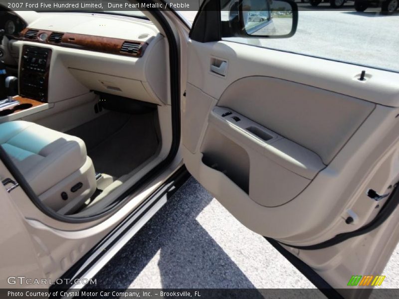Dune Pearl Metallic / Pebble 2007 Ford Five Hundred Limited