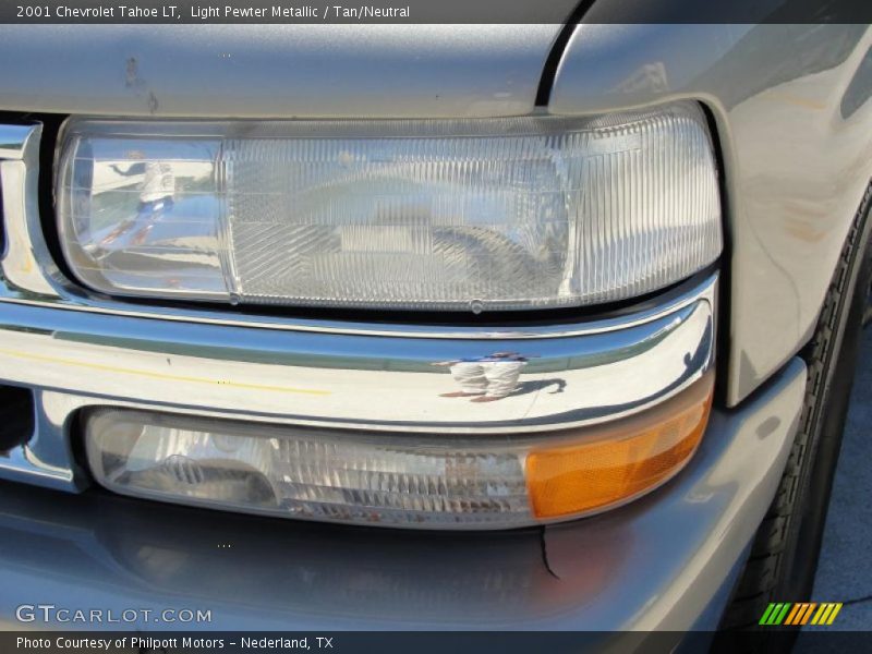 Light Pewter Metallic / Tan/Neutral 2001 Chevrolet Tahoe LT