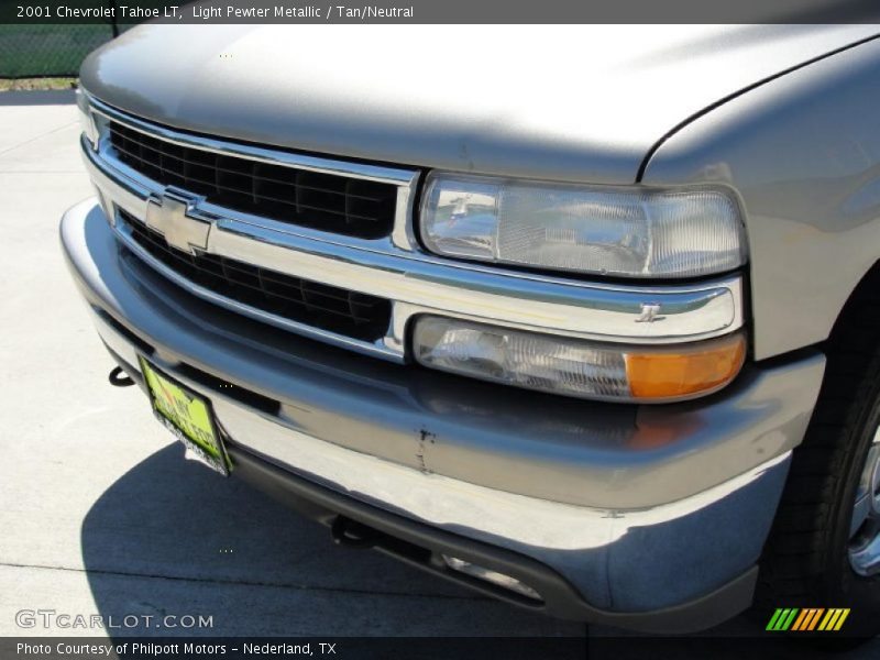 Light Pewter Metallic / Tan/Neutral 2001 Chevrolet Tahoe LT