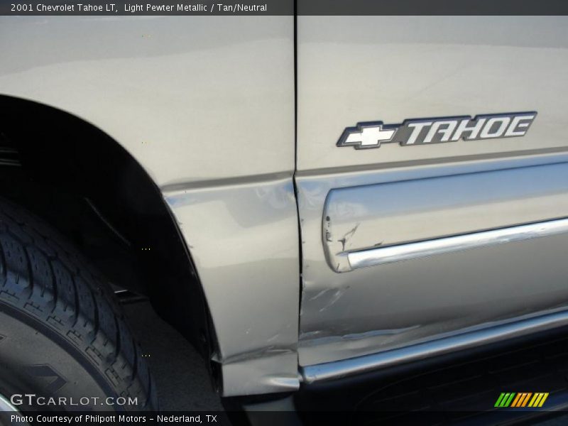 Light Pewter Metallic / Tan/Neutral 2001 Chevrolet Tahoe LT